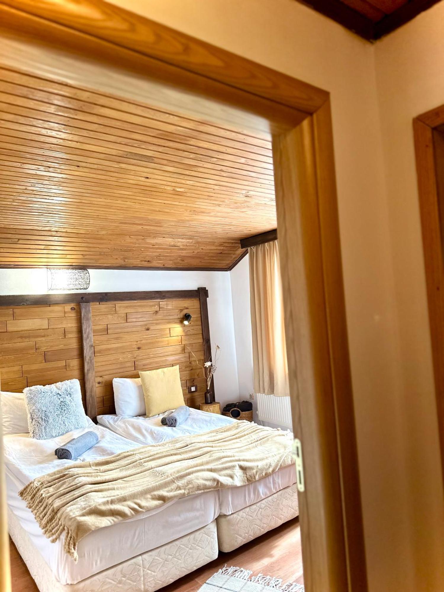 Red House Family House Hotel Bansko Ngoại thất bức ảnh